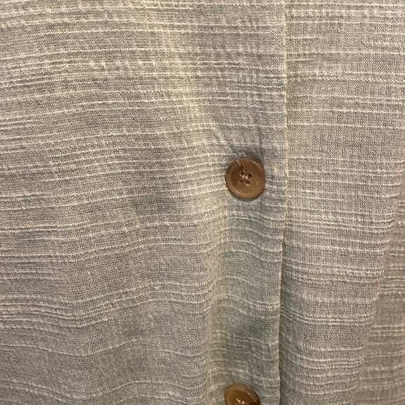 Weatherproof Vintage Green Short Sleeve Button-Down Top - Picture 3 of 5